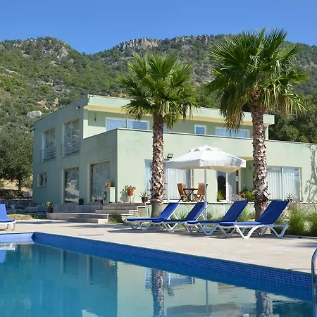 Camelion Oda ve Kahvaltı Yesilkoy (Mediterranean)